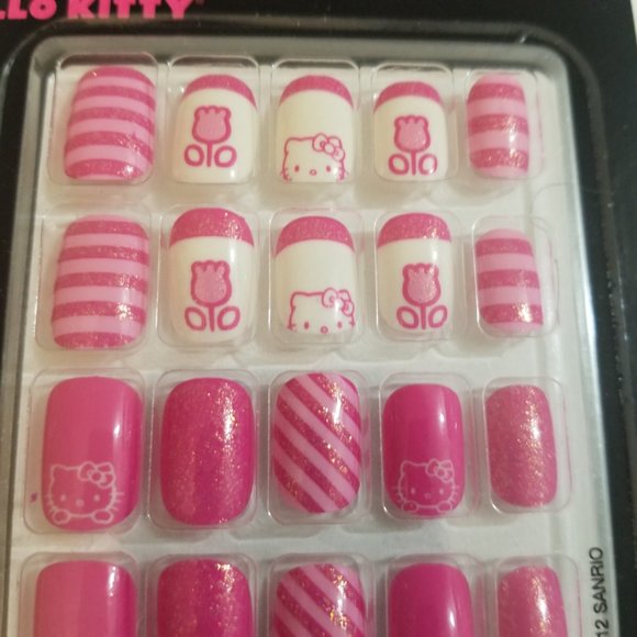 Girls Hello Kitty Press on Nails - Picture 6 of 10